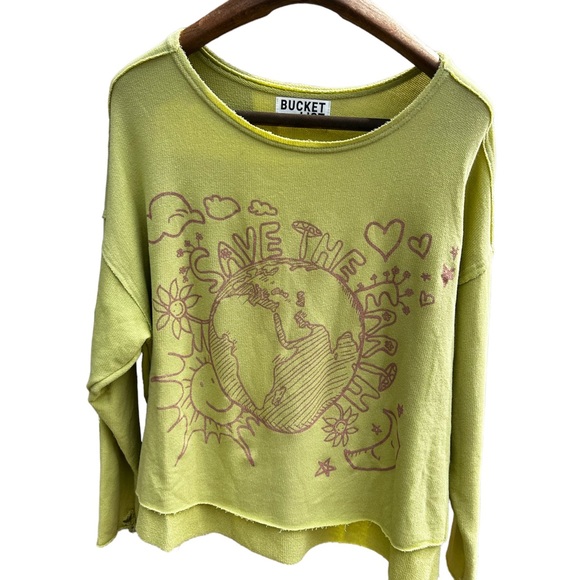 *NWOT* BUCKETLIST Distressed Pullover Sweatshirt - Picture 3 of 6